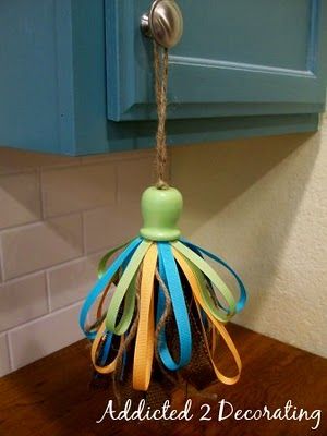 DIY: Make A Burlap & Ribbon Tassel